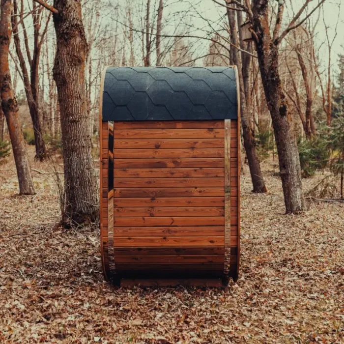 MandeSpa cube sauna front view