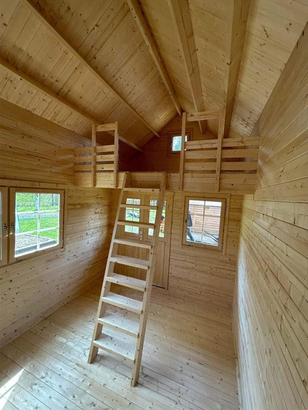 Hudson Bunkie ladder and upper loft area